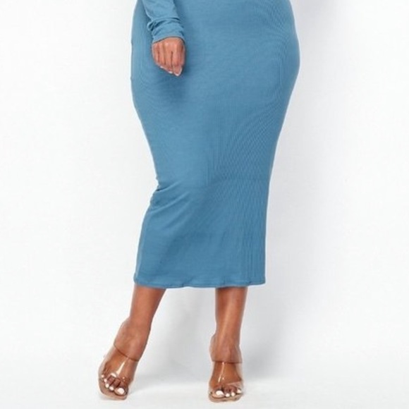 JADE! (PLUS SIZE) - Picture 2 of 6